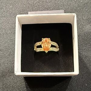 Gold Pear-Cut Orange Stone Split Shank Ring, Sz. 7.5